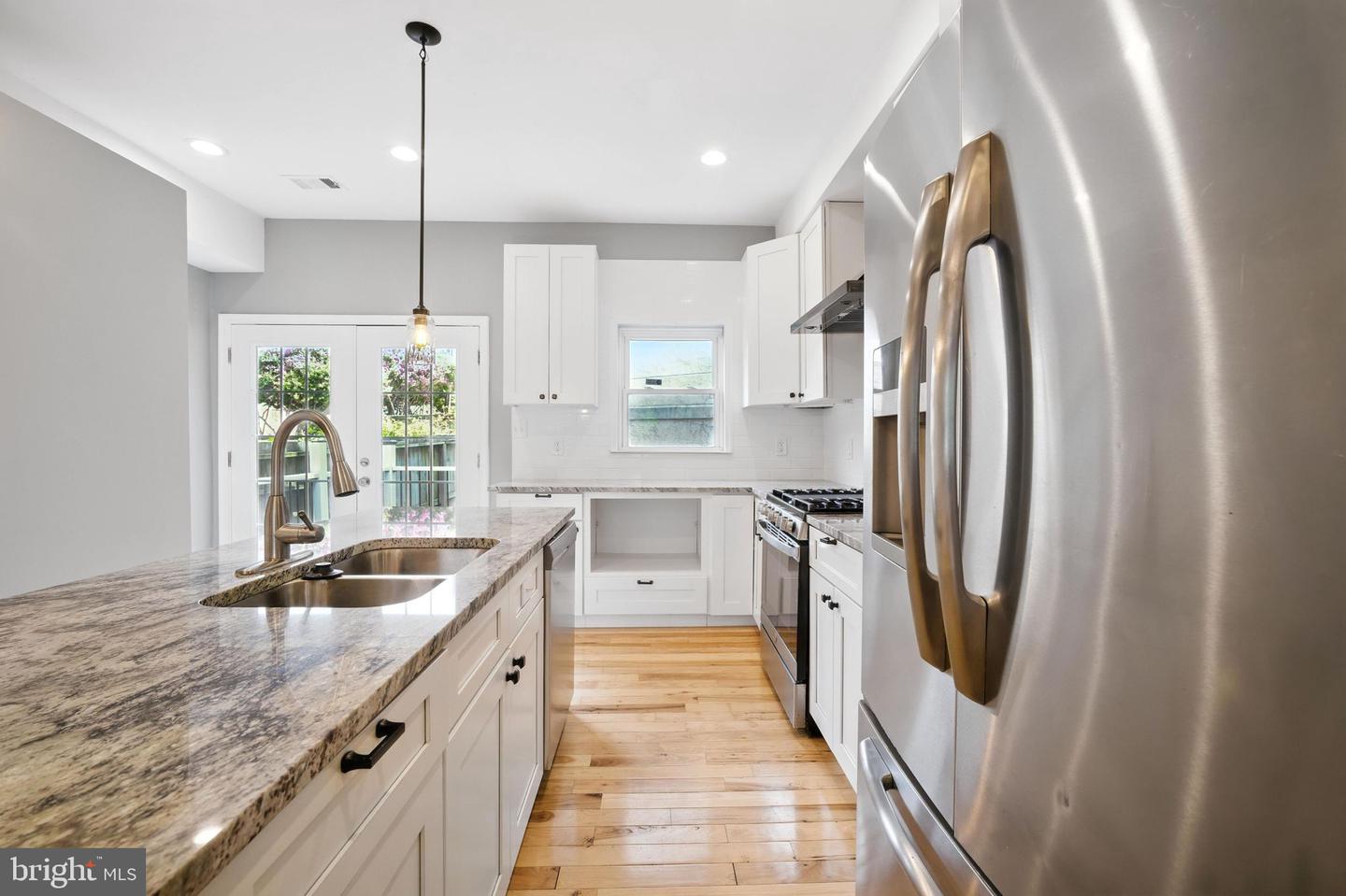 538 13TH ST SE, WASHINGTON, District Of Columbia 20003, 3 Bedrooms Bedrooms, ,3 BathroomsBathrooms,Residential,For sale,538 13TH ST SE,DCDC2213088 MLS # DCDC2213088