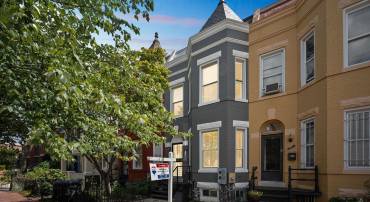 538 13TH ST SE, WASHINGTON, District Of Columbia 20003, 3 Bedrooms Bedrooms, ,3 BathroomsBathrooms,Residential,For sale,538 13TH ST SE,DCDC2213088 MLS # DCDC2213088