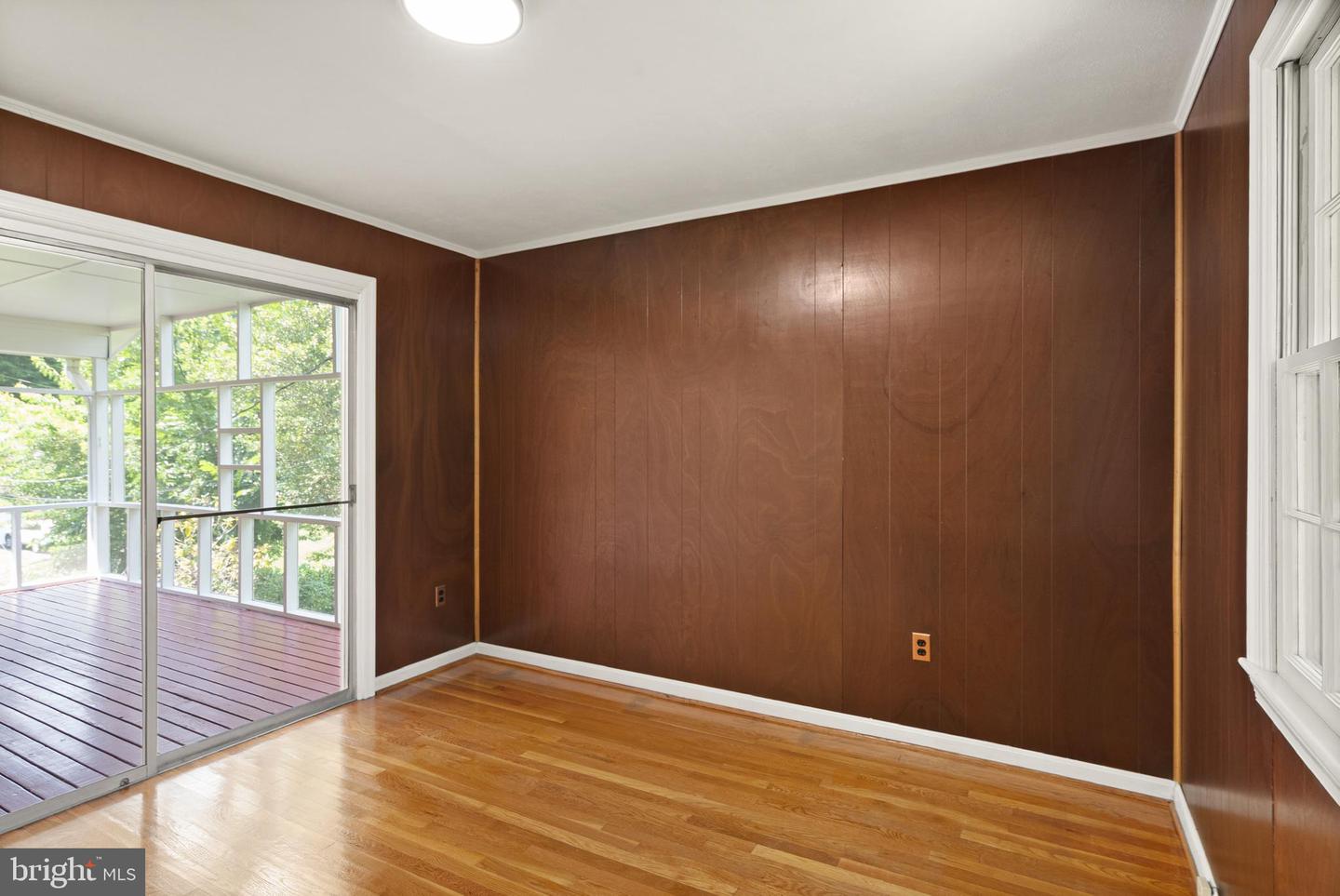 3311 MIDLAND RD, FAIRFAX, Virginia 22031, 3 Bedrooms Bedrooms, ,3 BathroomsBathrooms,Residential,For sale,3311 MIDLAND RD,VAFX2258736 MLS # VAFX2258736