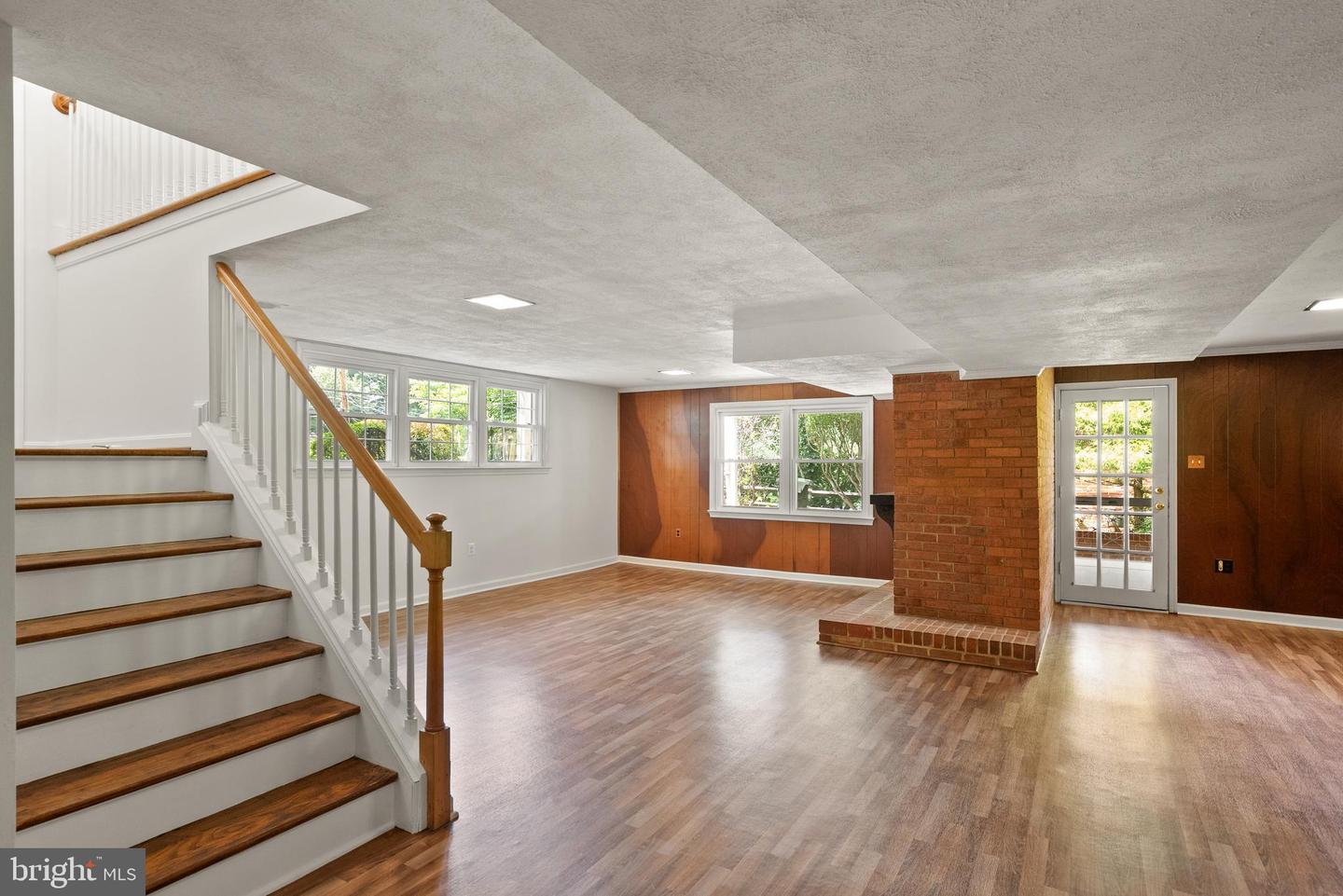 3311 MIDLAND RD, FAIRFAX, Virginia 22031, 3 Bedrooms Bedrooms, ,3 BathroomsBathrooms,Residential,For sale,3311 MIDLAND RD,VAFX2258736 MLS # VAFX2258736