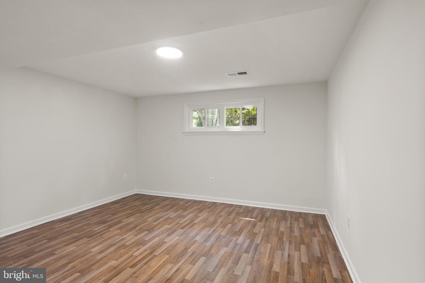 3311 MIDLAND RD, FAIRFAX, Virginia 22031, 3 Bedrooms Bedrooms, ,3 BathroomsBathrooms,Residential,For sale,3311 MIDLAND RD,VAFX2258736 MLS # VAFX2258736