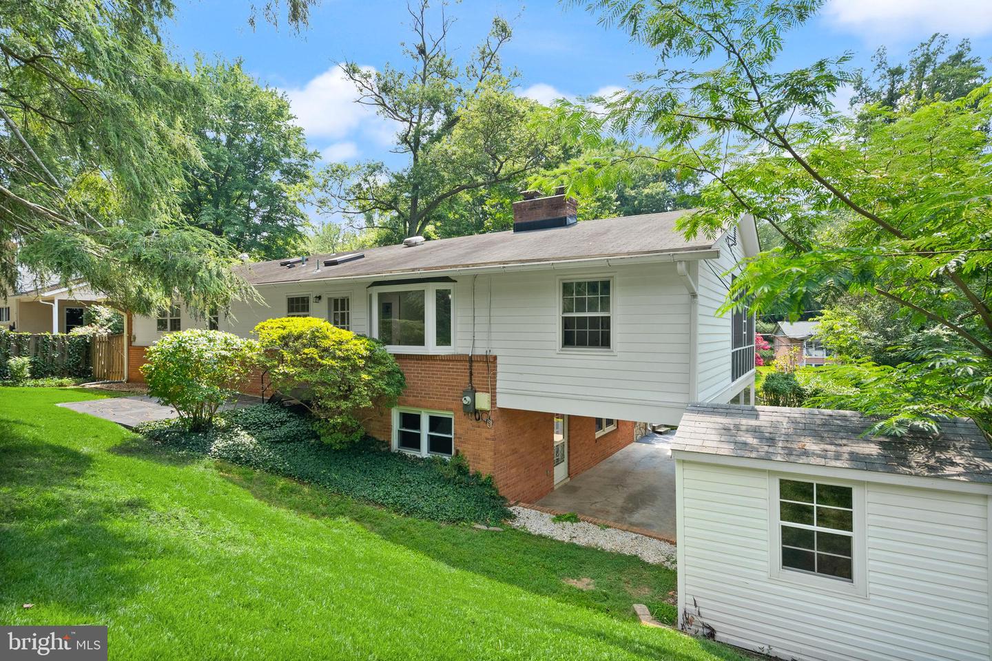 3311 MIDLAND RD, FAIRFAX, Virginia 22031, 3 Bedrooms Bedrooms, ,3 BathroomsBathrooms,Residential,For sale,3311 MIDLAND RD,VAFX2258736 MLS # VAFX2258736