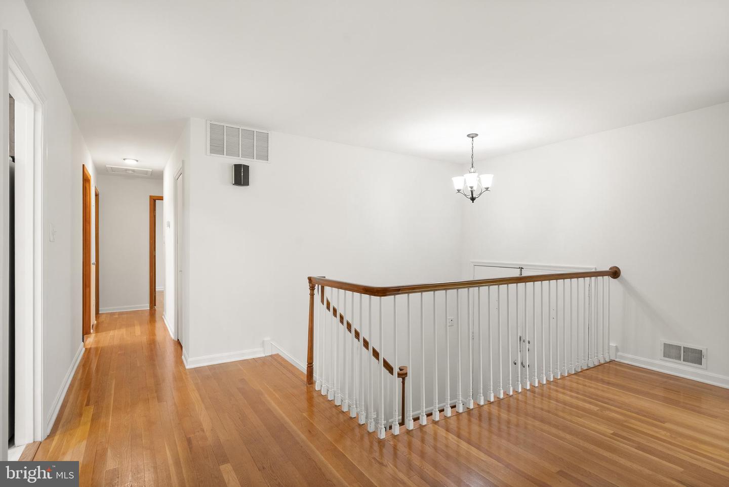 3311 MIDLAND RD, FAIRFAX, Virginia 22031, 3 Bedrooms Bedrooms, ,3 BathroomsBathrooms,Residential,For sale,3311 MIDLAND RD,VAFX2258736 MLS # VAFX2258736