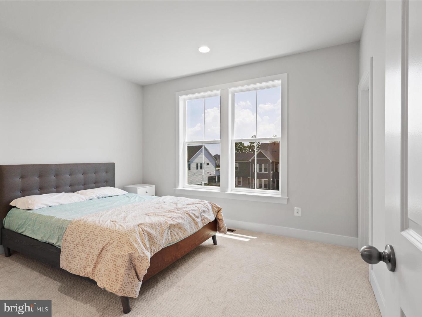 23732 CINZANO CT, ALDIE, Virginia 20105, 5 Bedrooms Bedrooms, ,4 BathroomsBathrooms,Residential,For sale,23732 CINZANO CT,VALO2103632 MLS # VALO2103632