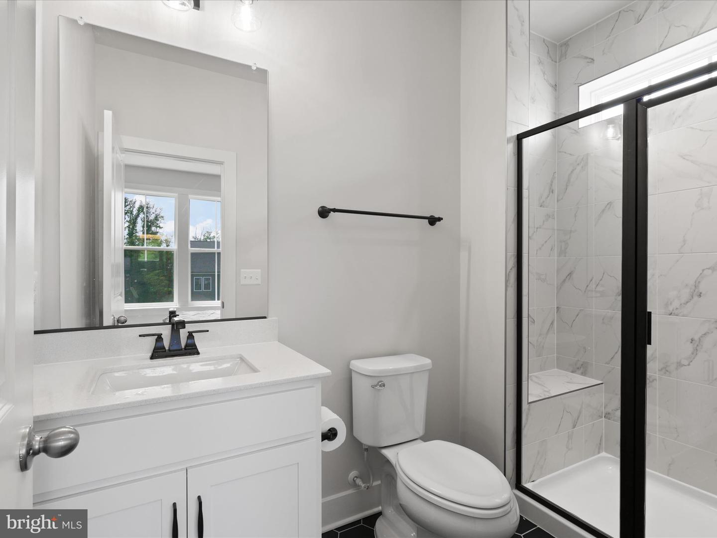 23732 CINZANO CT, ALDIE, Virginia 20105, 5 Bedrooms Bedrooms, ,4 BathroomsBathrooms,Residential,For sale,23732 CINZANO CT,VALO2103632 MLS # VALO2103632