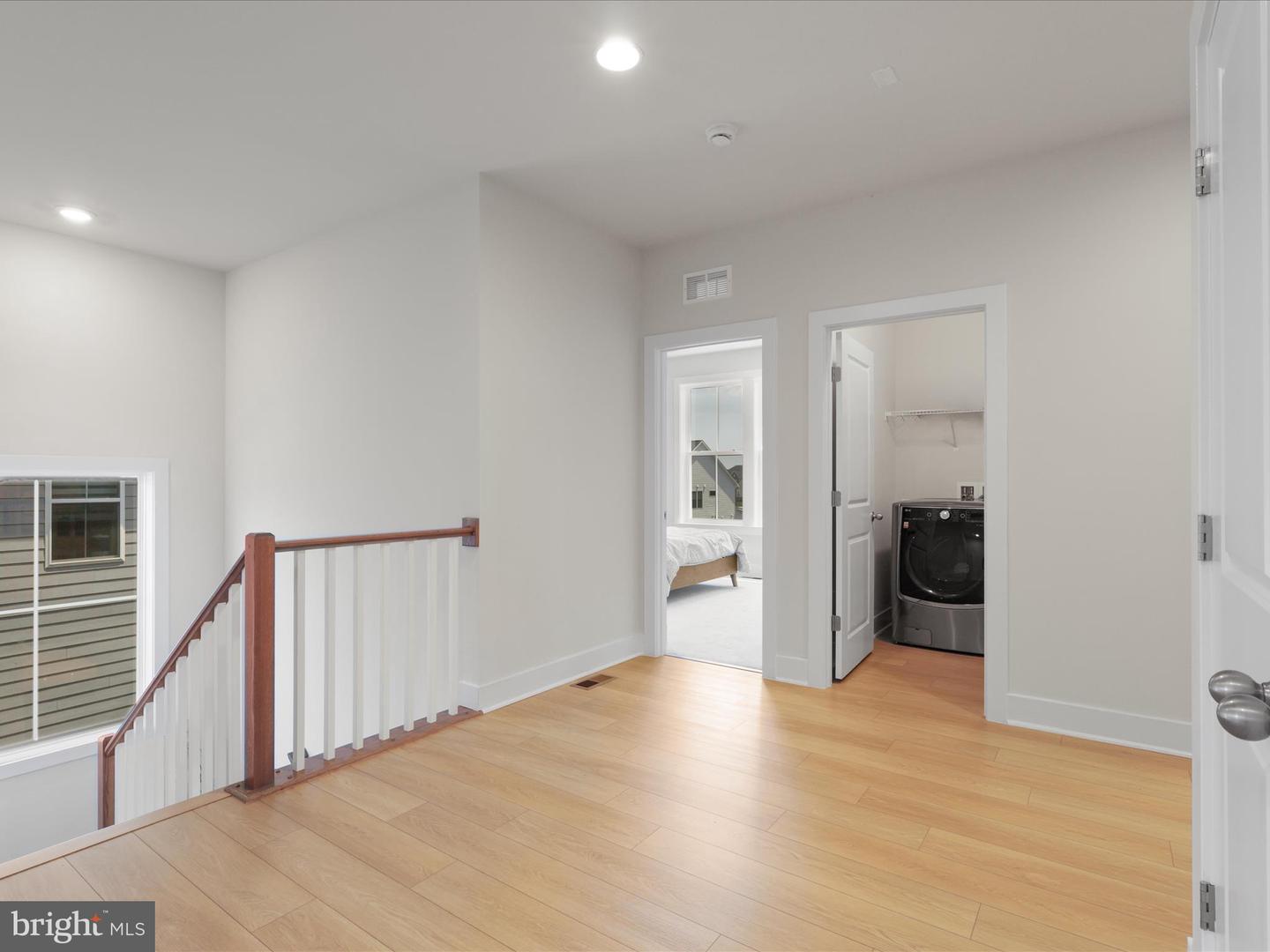 23732 CINZANO CT, ALDIE, Virginia 20105, 5 Bedrooms Bedrooms, ,4 BathroomsBathrooms,Residential,For sale,23732 CINZANO CT,VALO2103632 MLS # VALO2103632
