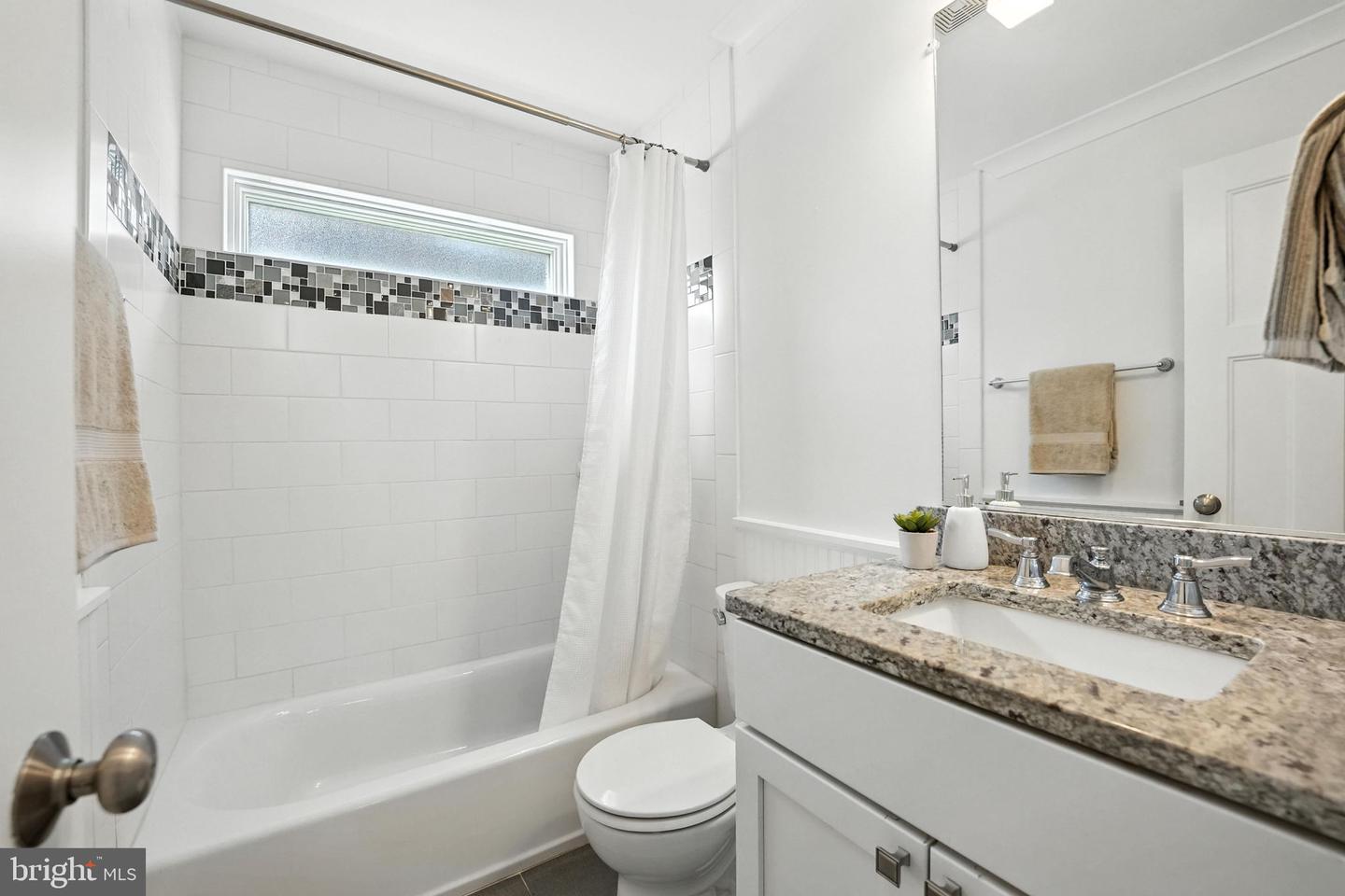 11 W DEL RAY AVE, ALEXANDRIA, Virginia 22301, 6 Bedrooms Bedrooms, ,5 BathroomsBathrooms,Residential,For sale,11 W DEL RAY AVE,VAAX2048146 MLS # VAAX2048146