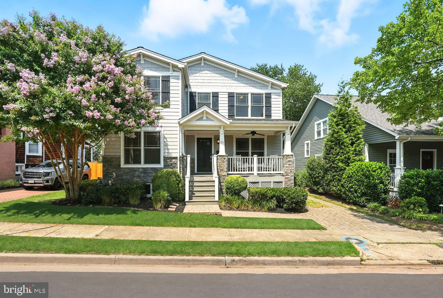 11 W DEL RAY AVE, ALEXANDRIA, Virginia 22301, 6 Bedrooms Bedrooms, ,5 BathroomsBathrooms,Residential,For sale,11 W DEL RAY AVE,VAAX2048146 MLS # VAAX2048146