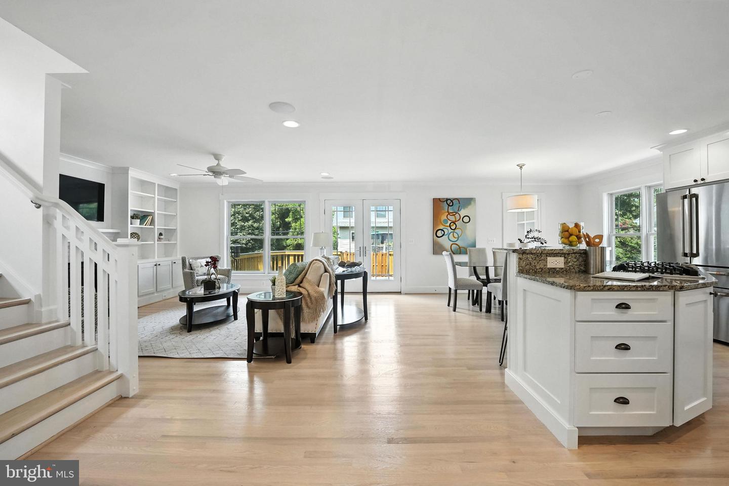 11 W DEL RAY AVE, ALEXANDRIA, Virginia 22301, 6 Bedrooms Bedrooms, ,5 BathroomsBathrooms,Residential,For sale,11 W DEL RAY AVE,VAAX2048146 MLS # VAAX2048146