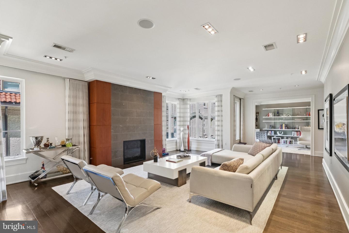 2120 WYOMING AVE NW #2, WASHINGTON, District Of Columbia 20008, 3 Bedrooms Bedrooms, ,2 BathroomsBathrooms,Residential,For sale,2120 WYOMING AVE NW #2,DCDC2213380 MLS # DCDC2213380