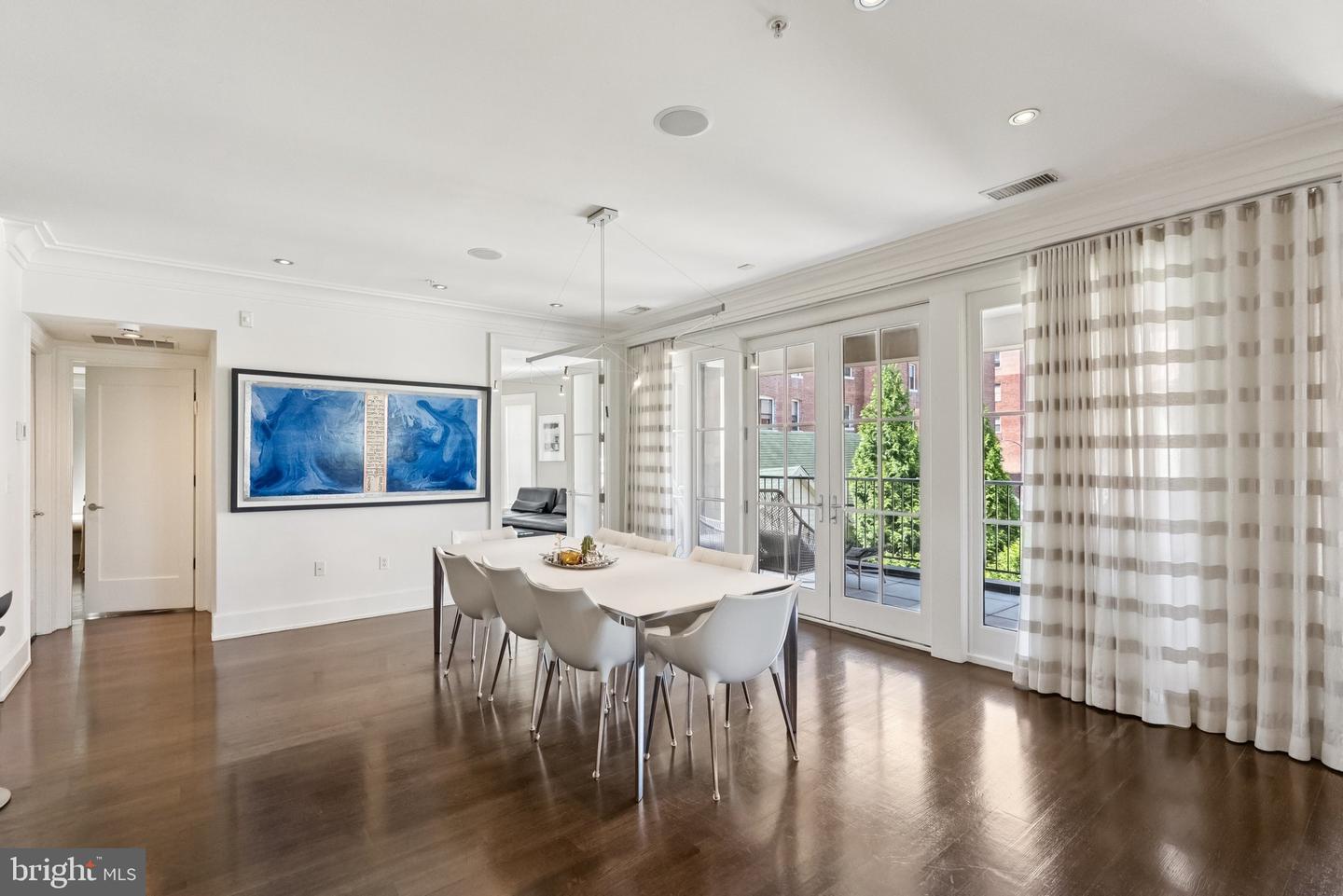 2120 WYOMING AVE NW #2, WASHINGTON, District Of Columbia 20008, 3 Bedrooms Bedrooms, ,2 BathroomsBathrooms,Residential,For sale,2120 WYOMING AVE NW #2,DCDC2213380 MLS # DCDC2213380