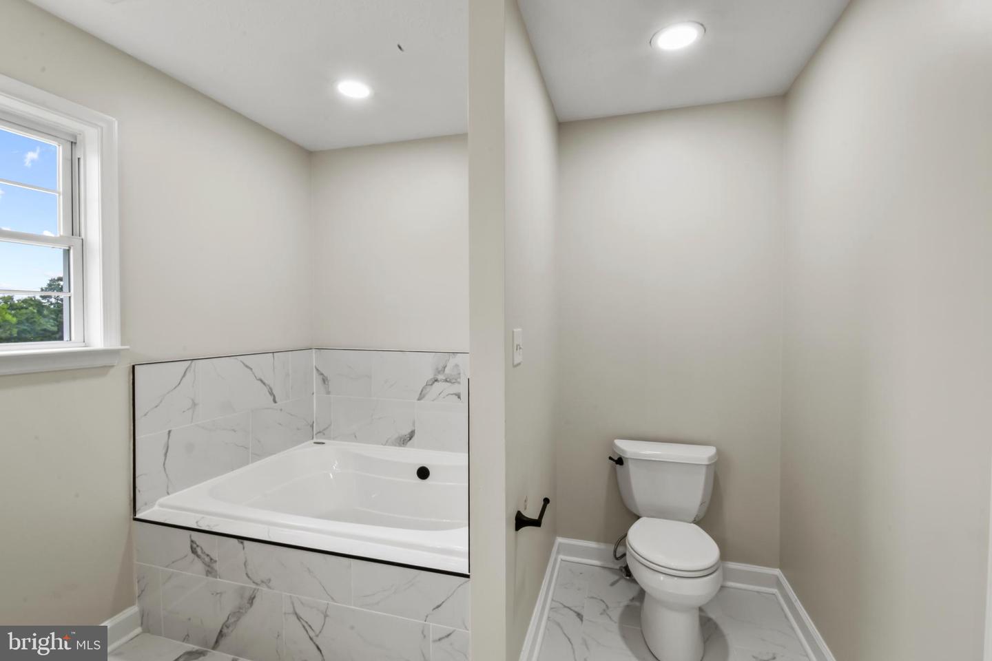 441 FAIR LN, WINCHESTER, Virginia 22603, 4 Bedrooms Bedrooms, 7 Rooms Rooms,2 BathroomsBathrooms,Residential,For sale,441 FAIR LN,VAFV2035898 MLS # VAFV2035898