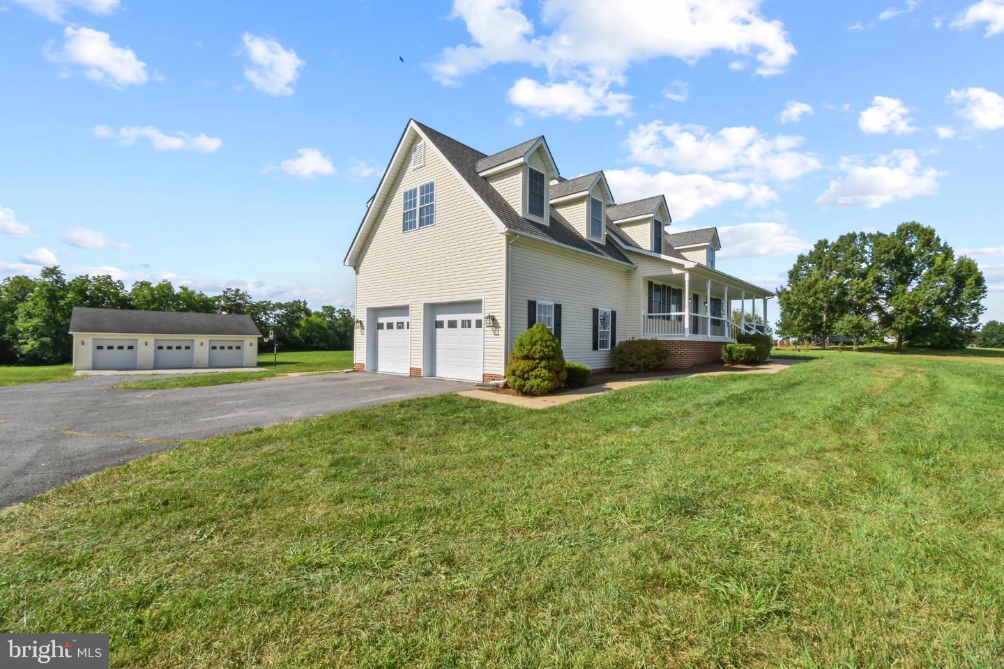 441 FAIR LN, WINCHESTER, Virginia 22603, 4 Bedrooms Bedrooms, 7 Rooms Rooms,2 BathroomsBathrooms,Residential,For sale,441 FAIR LN,VAFV2035898 MLS # VAFV2035898