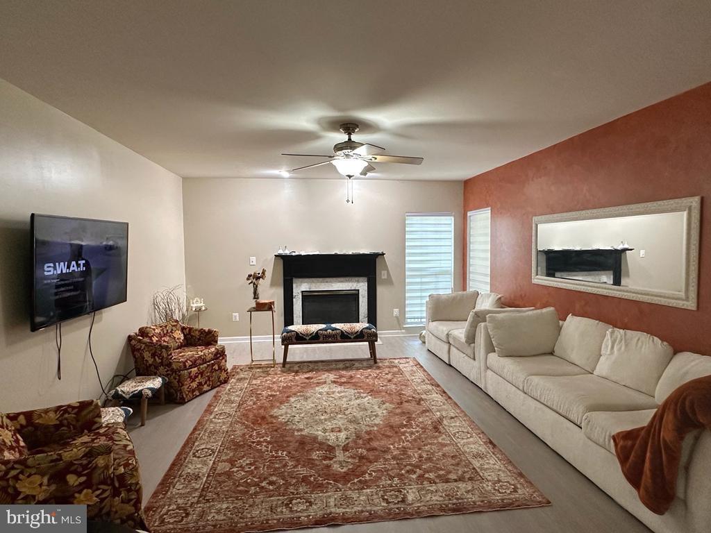 15489 MARSH OVERLOOK DR, WOODBRIDGE, Virginia 22191, 5 Bedrooms Bedrooms, ,2 BathroomsBathrooms,Residential,For sale,15489 MARSH OVERLOOK DR,VAPW2100832 MLS # VAPW2100832