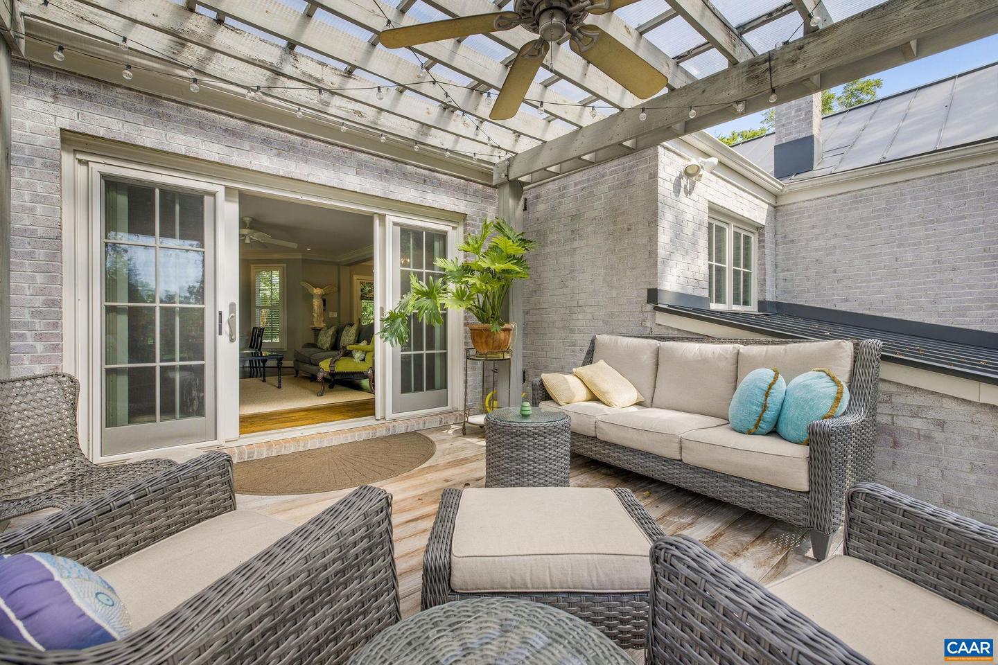 960 LOCUST AVE, CHARLOTTESVILLE, Virginia 22901, 2 Bedrooms Bedrooms, ,2 BathroomsBathrooms,Residential,For sale,960 LOCUST AVE,667503 MLS # 667503