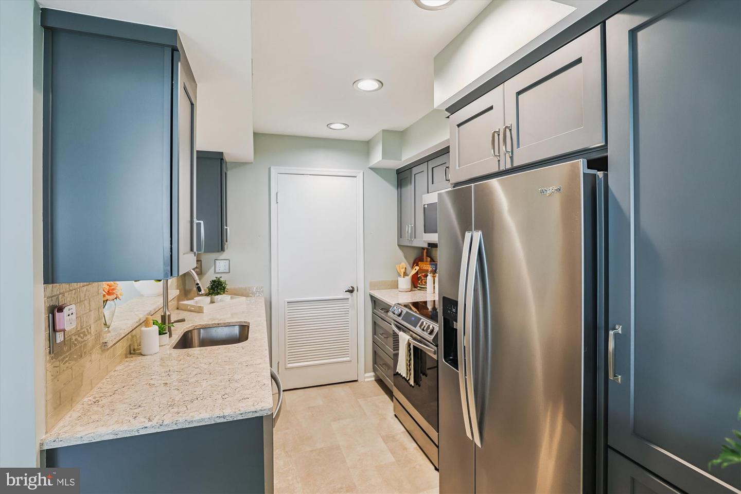 4537 28TH RD S #A, ARLINGTON, Virginia 22206, 2 Bedrooms Bedrooms, ,1 BathroomBathrooms,Residential,For sale,4537 28TH RD S #A,VAAR2061944 MLS # VAAR2061944