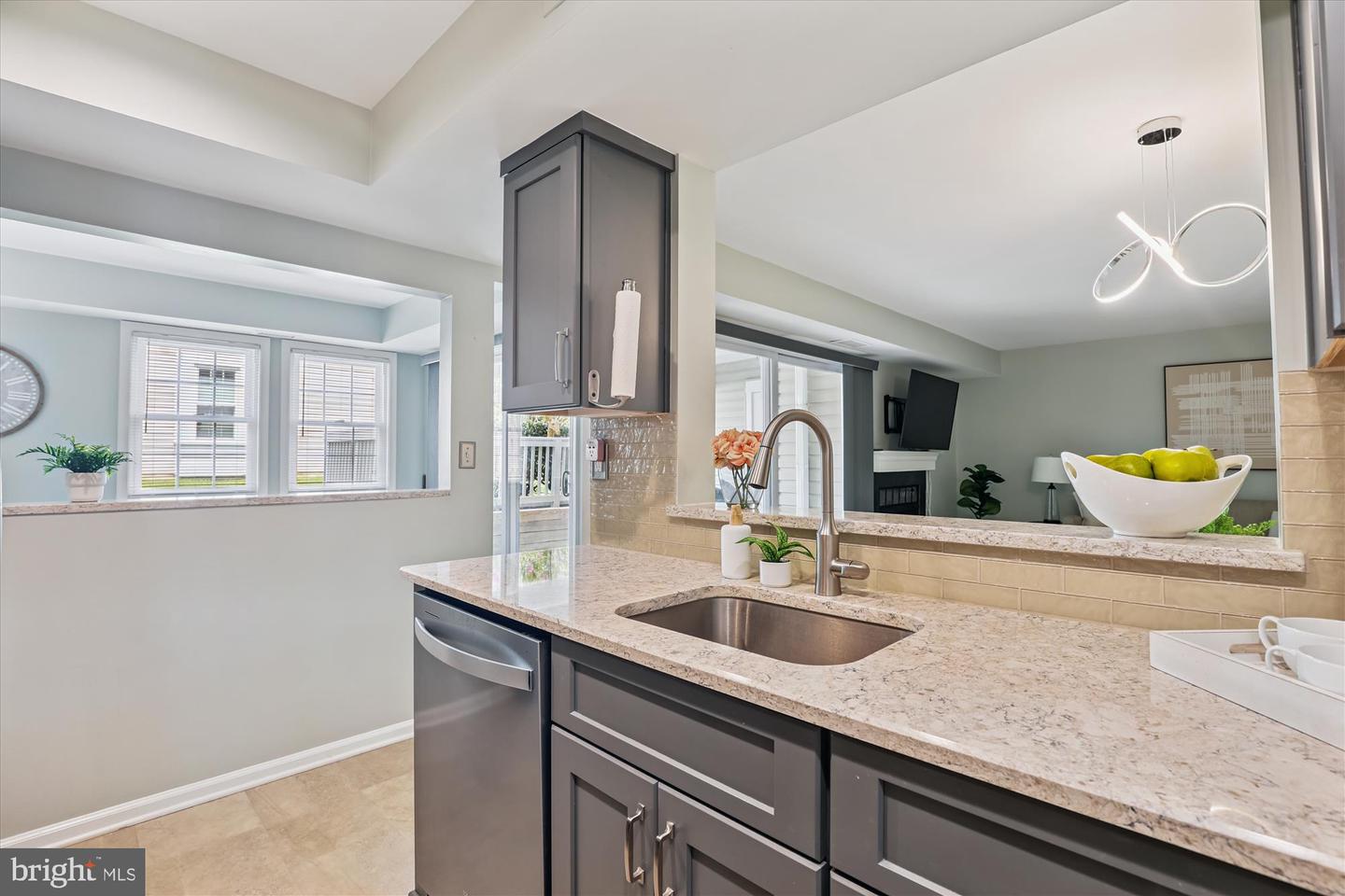 4537 28TH RD S #A, ARLINGTON, Virginia 22206, 2 Bedrooms Bedrooms, ,1 BathroomBathrooms,Residential,For sale,4537 28TH RD S #A,VAAR2061944 MLS # VAAR2061944