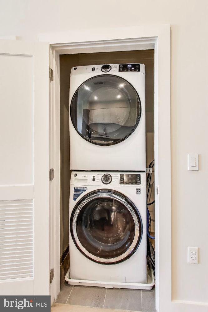 701 SWANN AVE #507, ALEXANDRIA, Virginia 22301, 2 Bedrooms Bedrooms, ,1 BathroomBathrooms,Residential,For sale,701 SWANN AVE #507,VAAX2048280 MLS # VAAX2048280