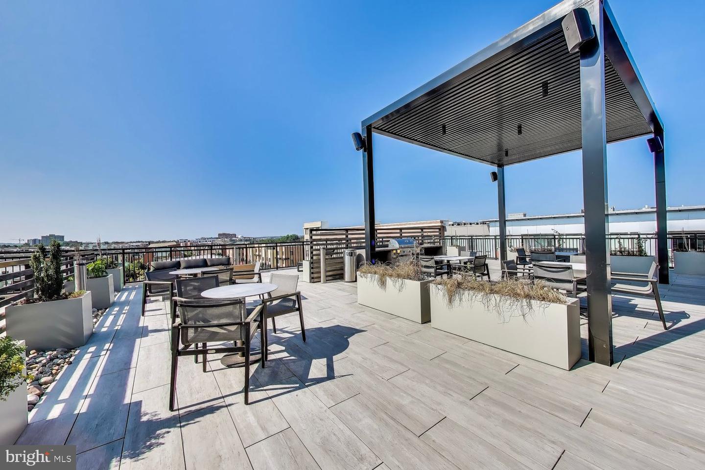 701 SWANN AVE #507, ALEXANDRIA, Virginia 22301, 2 Bedrooms Bedrooms, ,1 BathroomBathrooms,Residential,For sale,701 SWANN AVE #507,VAAX2048280 MLS # VAAX2048280