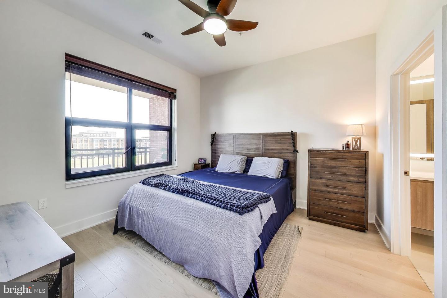 701 SWANN AVE #507, ALEXANDRIA, Virginia 22301, 2 Bedrooms Bedrooms, ,1 BathroomBathrooms,Residential,For sale,701 SWANN AVE #507,VAAX2048280 MLS # VAAX2048280