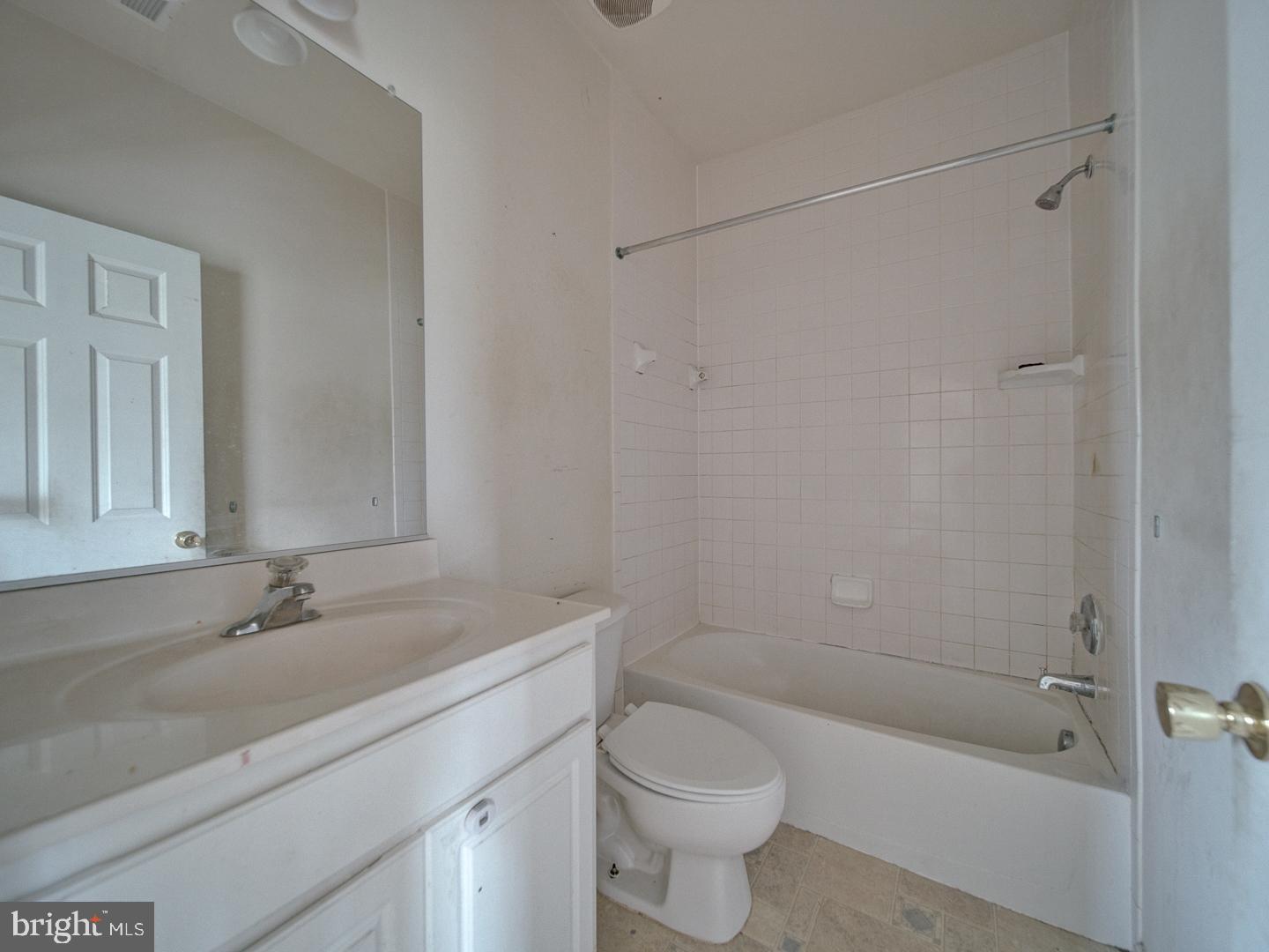 151 DANBURY ST SW, WASHINGTON, District Of Columbia 20032, 2 Bedrooms Bedrooms, ,2 BathroomsBathrooms,Residential,For sale,151 DANBURY ST SW,DCDC2213958 MLS # DCDC2213958