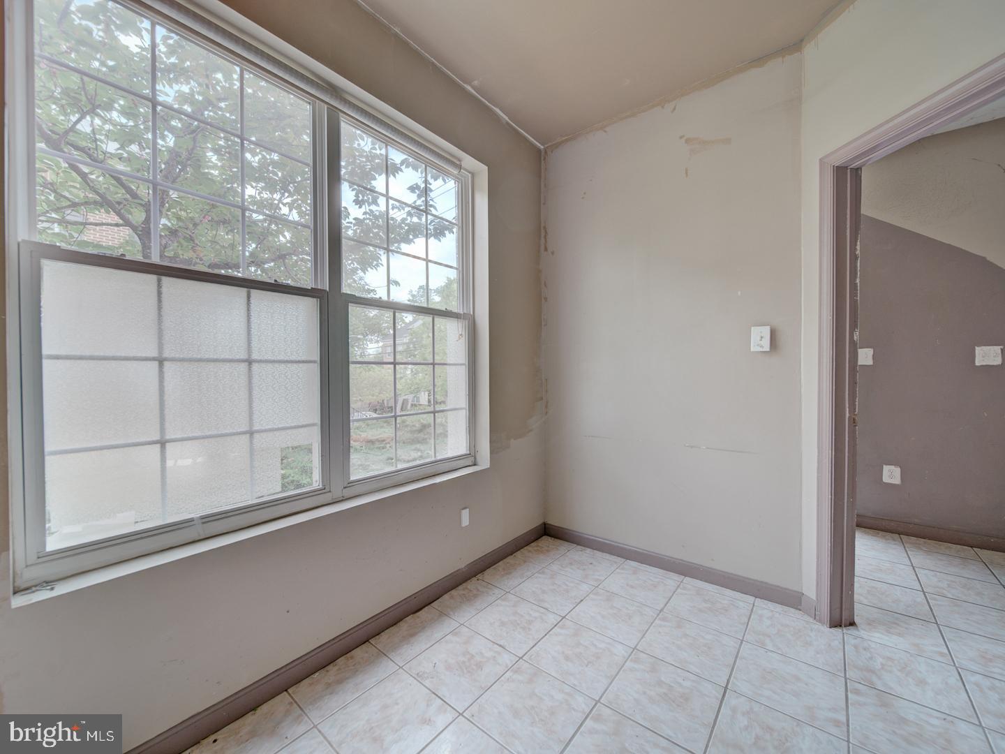 151 DANBURY ST SW, WASHINGTON, District Of Columbia 20032, 2 Bedrooms Bedrooms, ,2 BathroomsBathrooms,Residential,For sale,151 DANBURY ST SW,DCDC2213958 MLS # DCDC2213958