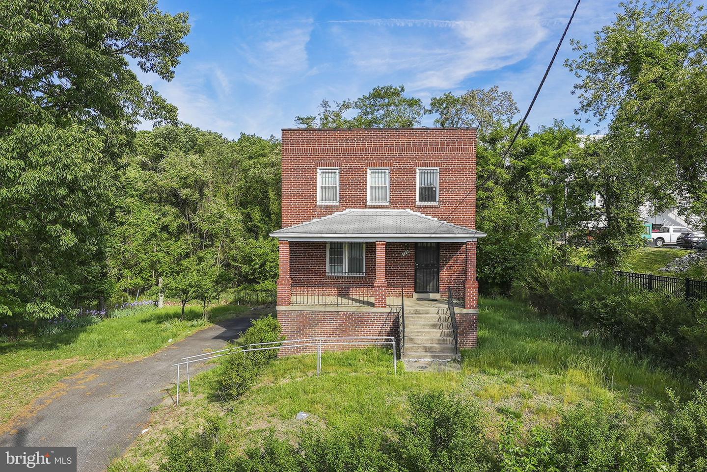 2921 LANGSTON PL SE, WASHINGTON, District Of Columbia 20020, 3 Bedrooms Bedrooms, ,1 BathroomBathrooms,Residential,For sale,2921 LANGSTON PL SE,DCDC2213972 MLS # DCDC2213972