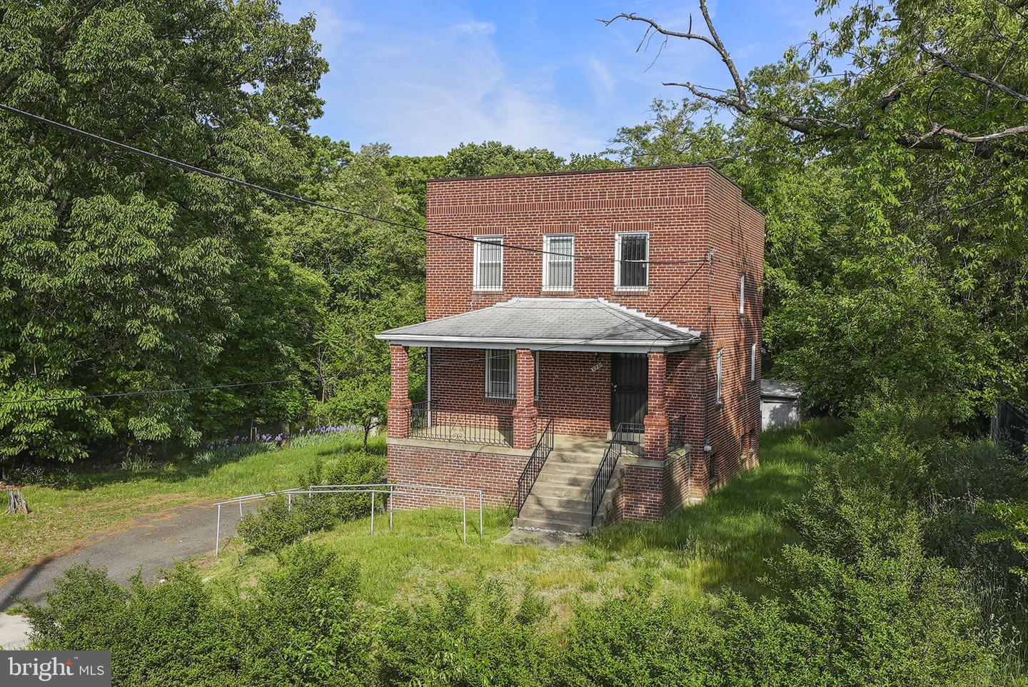 2921 LANGSTON PL SE, WASHINGTON, District Of Columbia 20020, 3 Bedrooms Bedrooms, ,1 BathroomBathrooms,Residential,For sale,2921 LANGSTON PL SE,DCDC2213972 MLS # DCDC2213972