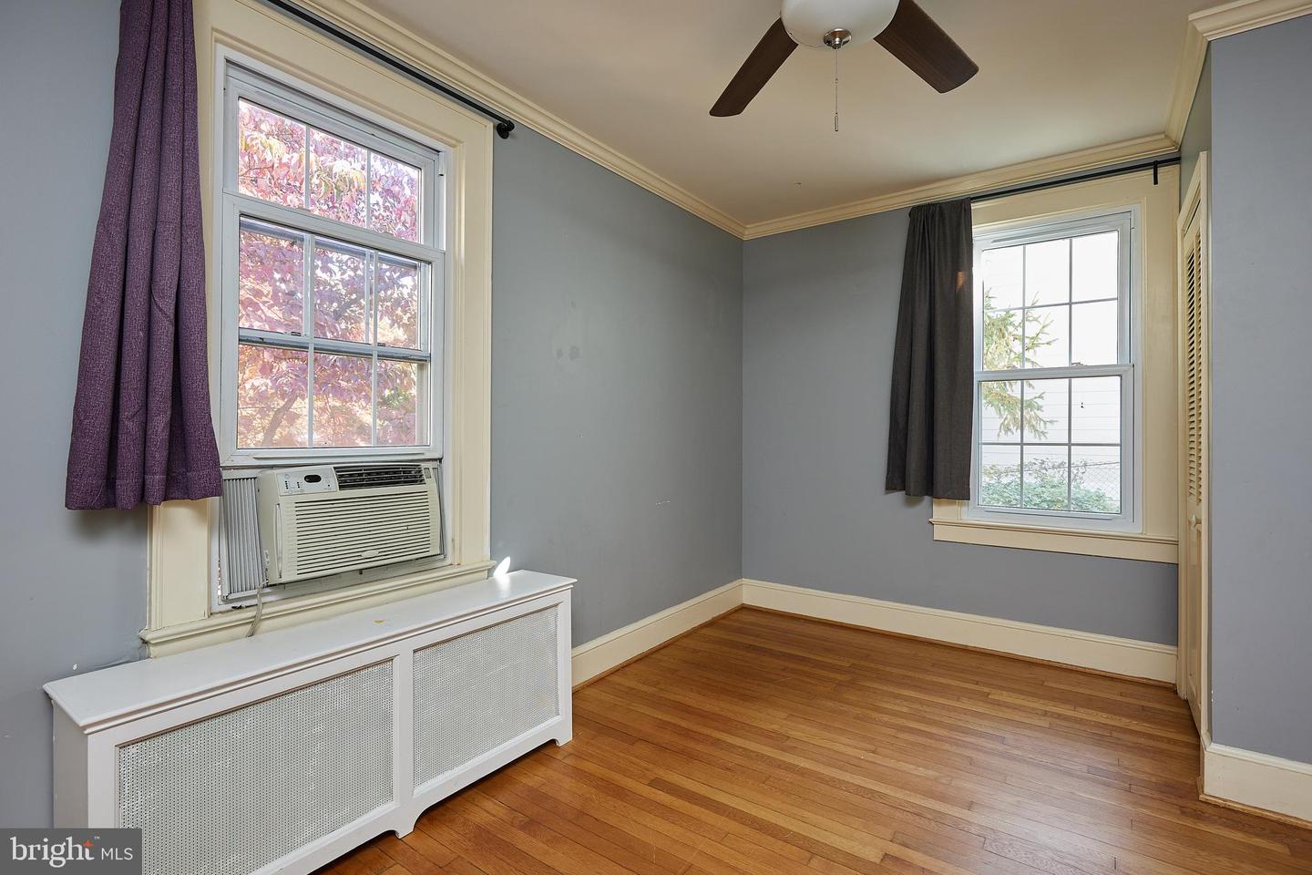 2913 24TH ST N, ARLINGTON, Virginia 22207, 2 Bedrooms Bedrooms, ,1 BathroomBathrooms,Residential,For sale,2913 24TH ST N,VAAR2061974 MLS # VAAR2061974