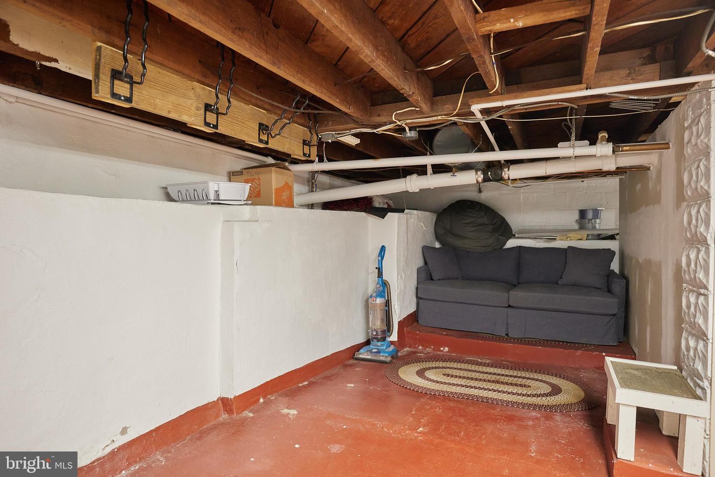 2913 24TH ST N, ARLINGTON, Virginia 22207, 2 Bedrooms Bedrooms, ,1 BathroomBathrooms,Residential,For sale,2913 24TH ST N,VAAR2061974 MLS # VAAR2061974