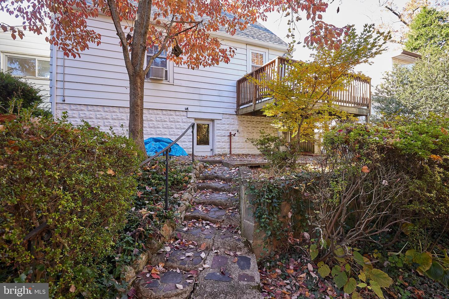 2913 24TH ST N, ARLINGTON, Virginia 22207, 2 Bedrooms Bedrooms, ,1 BathroomBathrooms,Residential,For sale,2913 24TH ST N,VAAR2061974 MLS # VAAR2061974