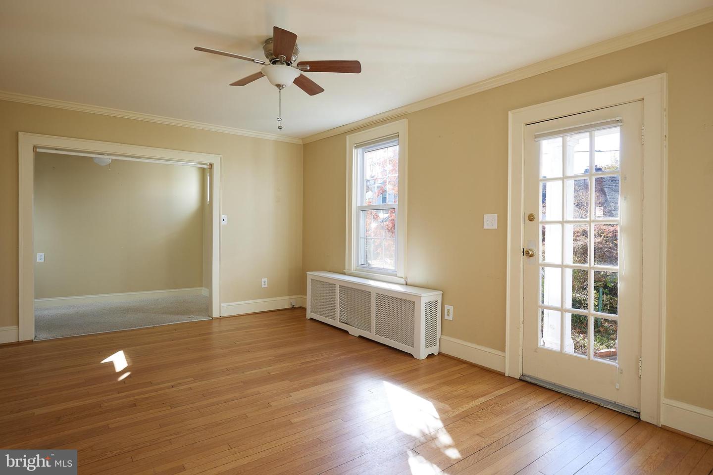 2913 24TH ST N, ARLINGTON, Virginia 22207, 2 Bedrooms Bedrooms, ,1 BathroomBathrooms,Residential,For sale,2913 24TH ST N,VAAR2061974 MLS # VAAR2061974