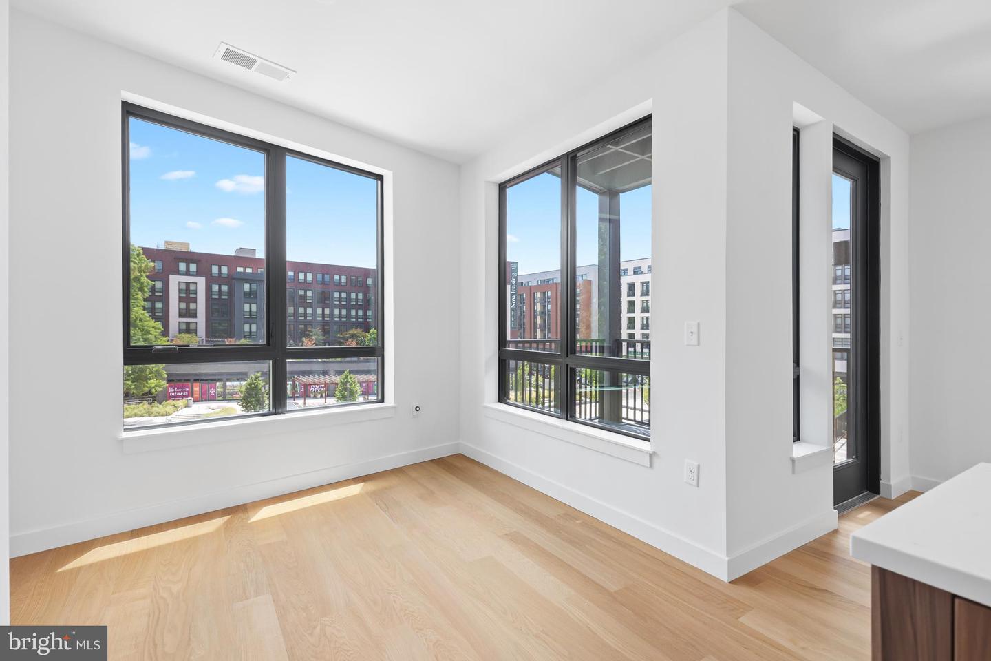 7175 12TH ST NW #616, WASHINGTON, District Of Columbia 20011, 2 Bedrooms Bedrooms, ,2 BathroomsBathrooms,Residential,For sale,7175 12TH ST NW #616,DCDC2214018 MLS # DCDC2214018