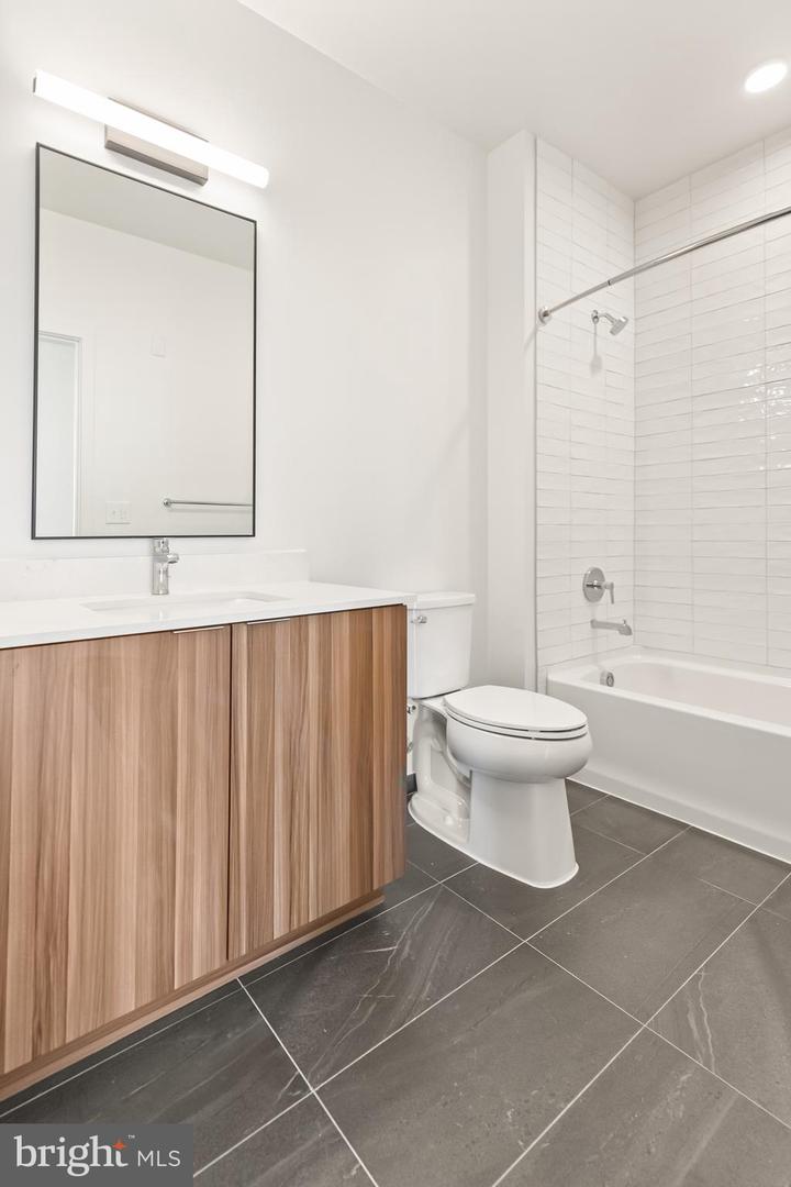 7175 12TH ST NW #616, WASHINGTON, District Of Columbia 20011, 2 Bedrooms Bedrooms, ,2 BathroomsBathrooms,Residential,For sale,7175 12TH ST NW #616,DCDC2214018 MLS # DCDC2214018