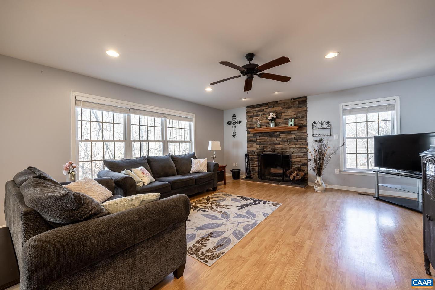 2102 N LAKESHORE DR, LOUISA, Virginia 23093, 4 Bedrooms Bedrooms, ,3 BathroomsBathrooms,Residential,For sale,2102 N LAKESHORE DR,667536 MLS # 667536
