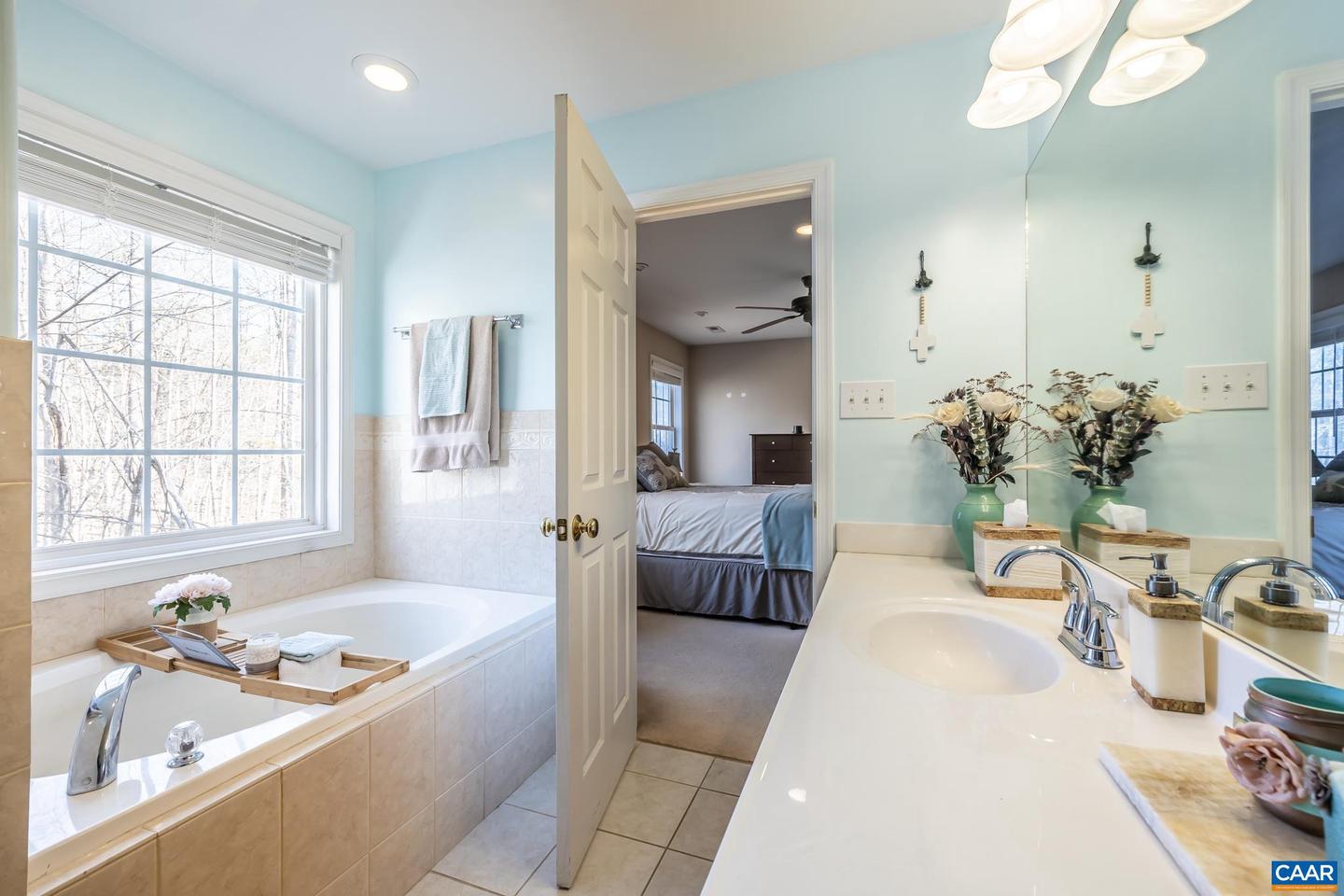 2102 N LAKESHORE DR, LOUISA, Virginia 23093, 4 Bedrooms Bedrooms, ,3 BathroomsBathrooms,Residential,For sale,2102 N LAKESHORE DR,667536 MLS # 667536