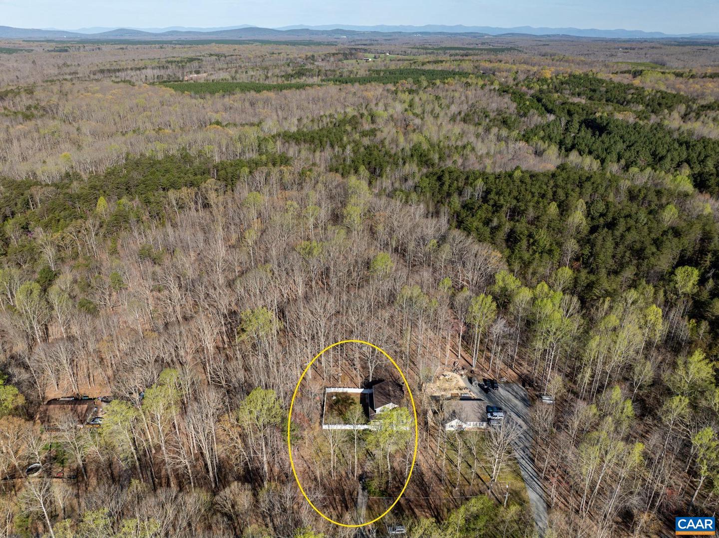 2102 N LAKESHORE DR, LOUISA, Virginia 23093, 4 Bedrooms Bedrooms, ,3 BathroomsBathrooms,Residential,For sale,2102 N LAKESHORE DR,667536 MLS # 667536