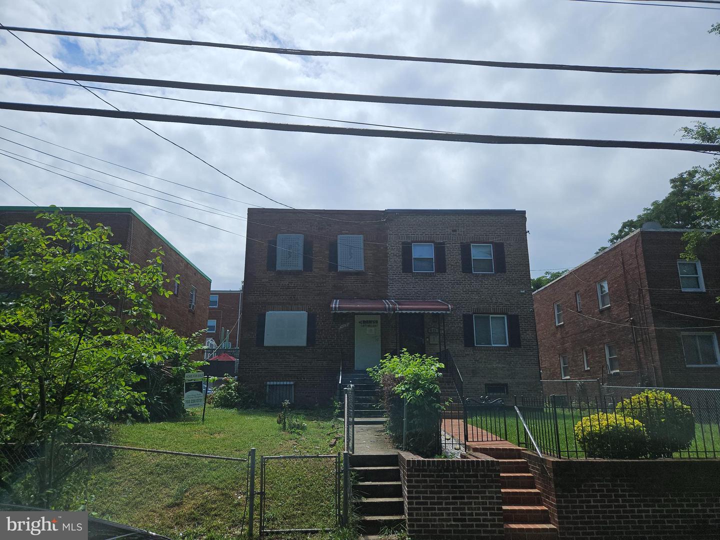 413 VALLEY AVE SE, WASHINGTON, District Of Columbia 20032, 3 Bedrooms Bedrooms, ,2 BathroomsBathrooms,Residential,For sale,413 VALLEY AVE SE,DCDC2214026 MLS # DCDC2214026