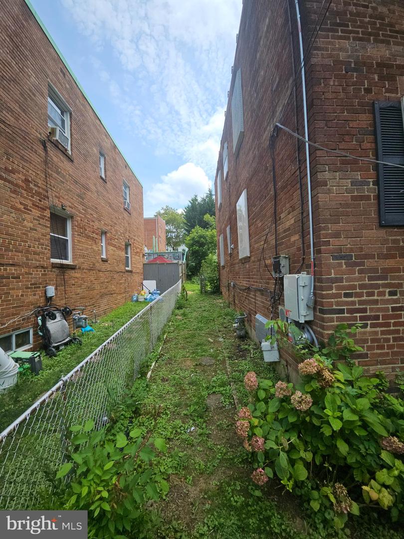 413 VALLEY AVE SE, WASHINGTON, District Of Columbia 20032, 3 Bedrooms Bedrooms, ,2 BathroomsBathrooms,Residential,For sale,413 VALLEY AVE SE,DCDC2214026 MLS # DCDC2214026