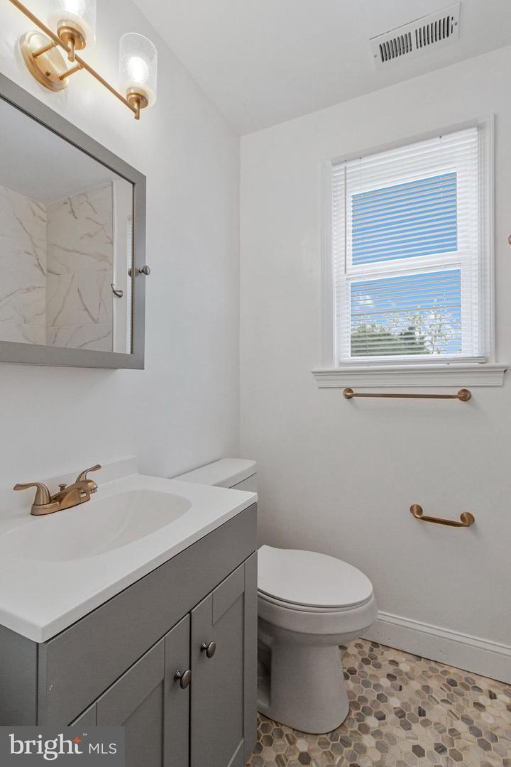 19 ATLANTIC ST SE, WASHINGTON, District Of Columbia 20032, 4 Bedrooms Bedrooms, ,2 BathroomsBathrooms,Residential,For sale,19 ATLANTIC ST SE,DCDC2214030 MLS # DCDC2214030