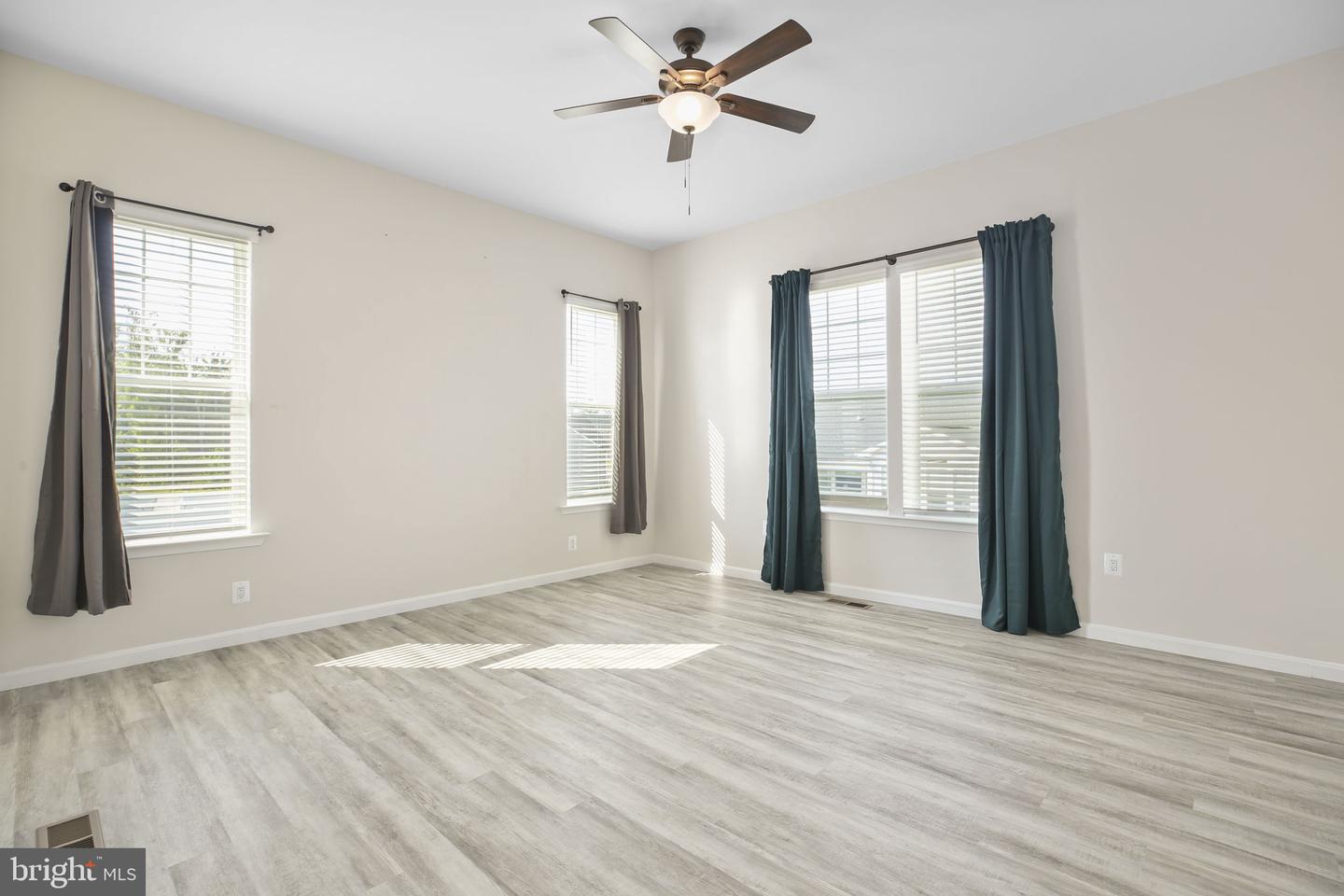 7515 OAKHAM DR, SPOTSYLVANIA, Virginia 22551, 4 Bedrooms Bedrooms, ,3 BathroomsBathrooms,Residential,For sale,7515 OAKHAM DR,VASP2035284 MLS # VASP2035284