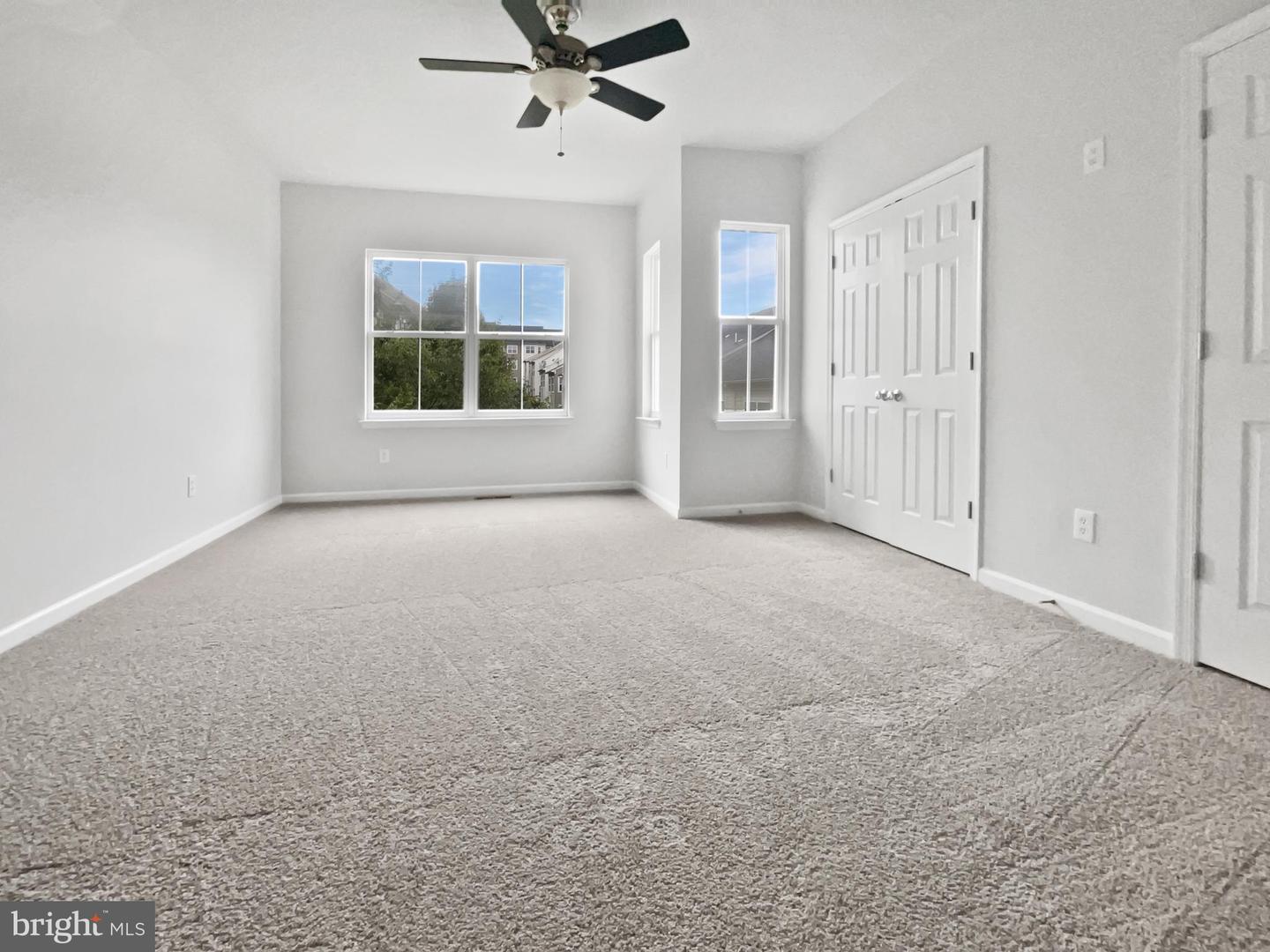 2905 CHINKAPIN OAK LN, WOODBRIDGE, Virginia 22191, 2 Bedrooms Bedrooms, ,2 BathroomsBathrooms,Residential,For sale,2905 CHINKAPIN OAK LN,VAPW2100936 MLS # VAPW2100936
