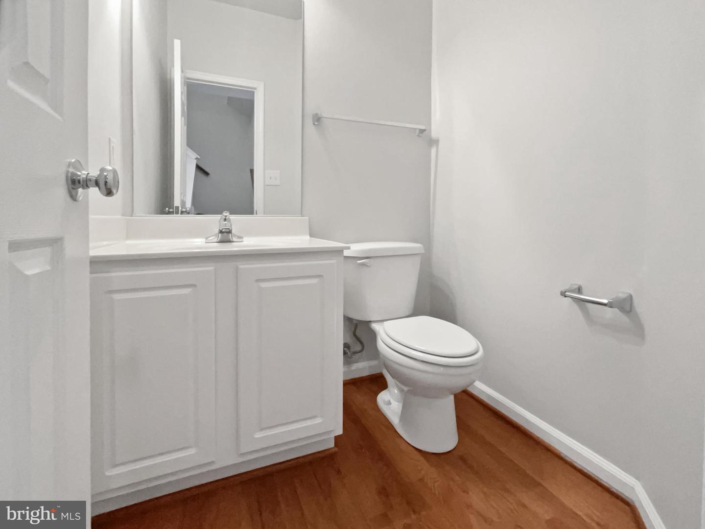 2905 CHINKAPIN OAK LN, WOODBRIDGE, Virginia 22191, 2 Bedrooms Bedrooms, ,2 BathroomsBathrooms,Residential,For sale,2905 CHINKAPIN OAK LN,VAPW2100936 MLS # VAPW2100936