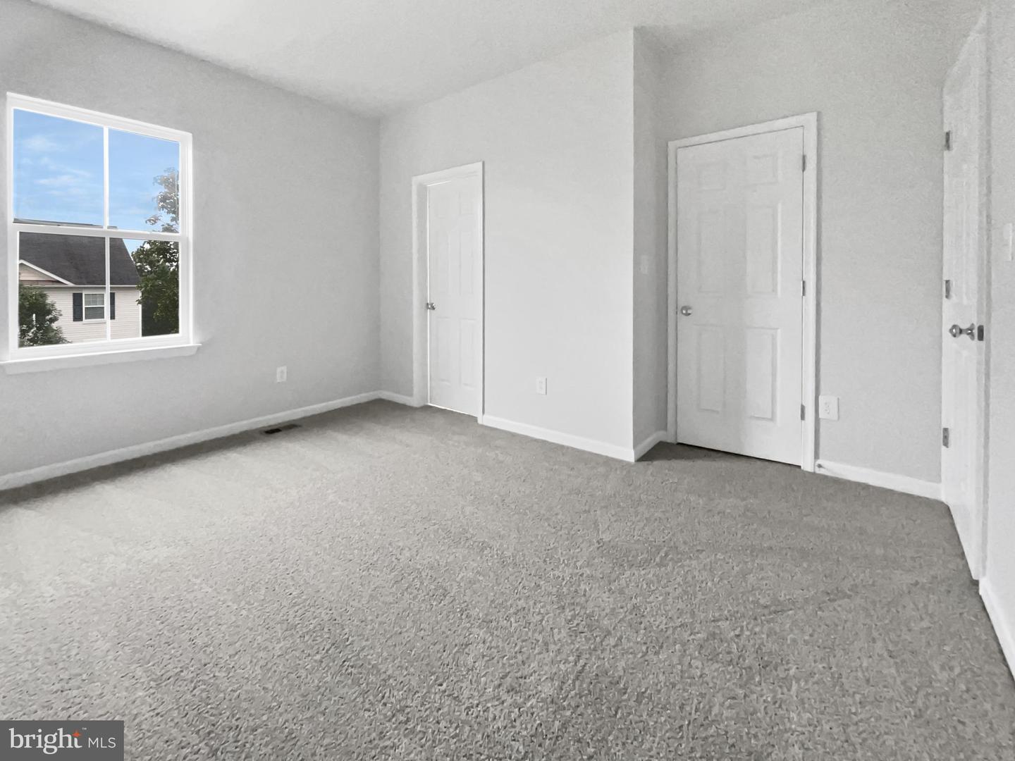 2905 CHINKAPIN OAK LN, WOODBRIDGE, Virginia 22191, 2 Bedrooms Bedrooms, ,2 BathroomsBathrooms,Residential,For sale,2905 CHINKAPIN OAK LN,VAPW2100936 MLS # VAPW2100936