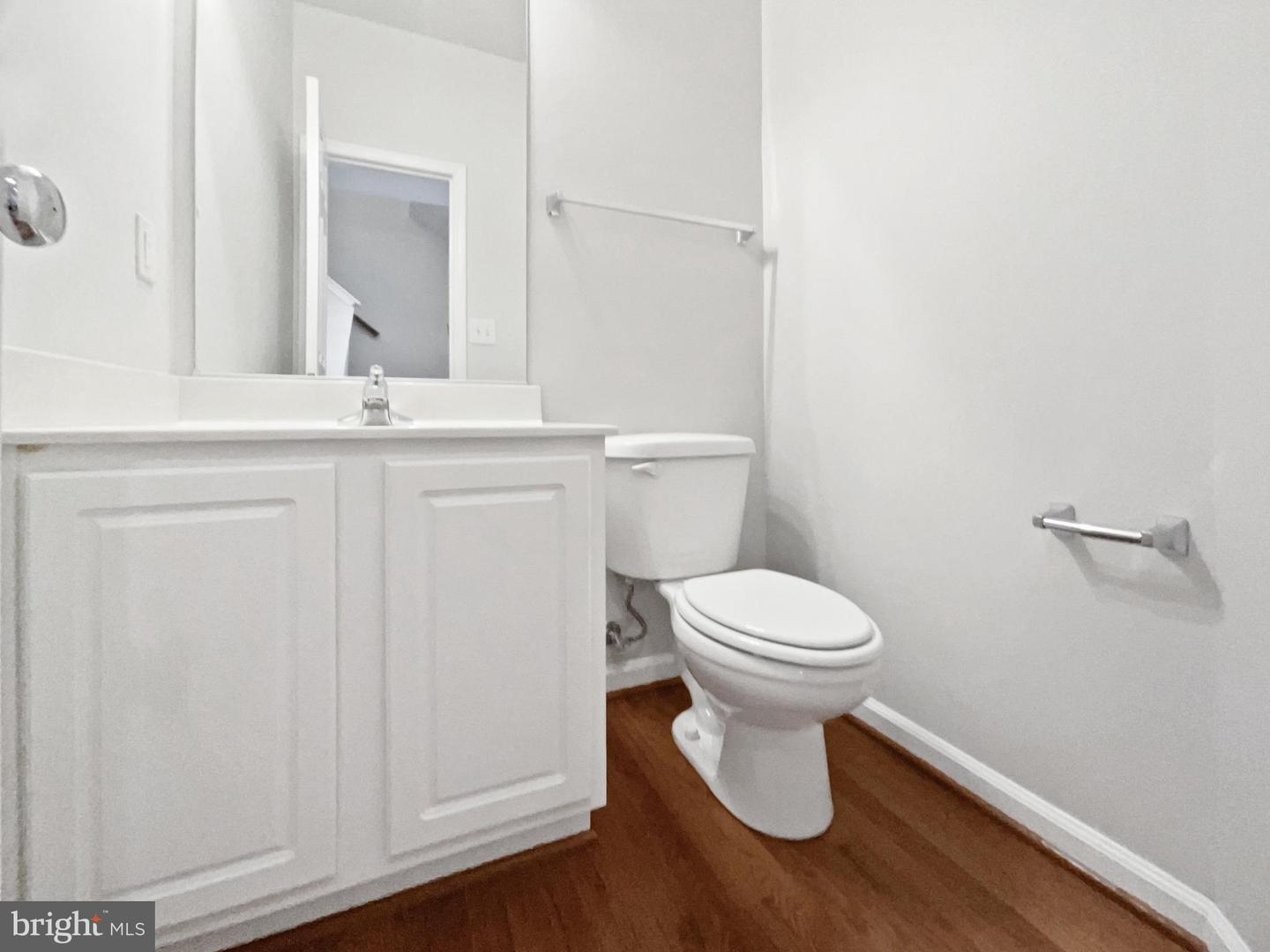 2905 CHINKAPIN OAK LN, WOODBRIDGE, Virginia 22191, 2 Bedrooms Bedrooms, ,2 BathroomsBathrooms,Residential,For sale,2905 CHINKAPIN OAK LN,VAPW2100936 MLS # VAPW2100936