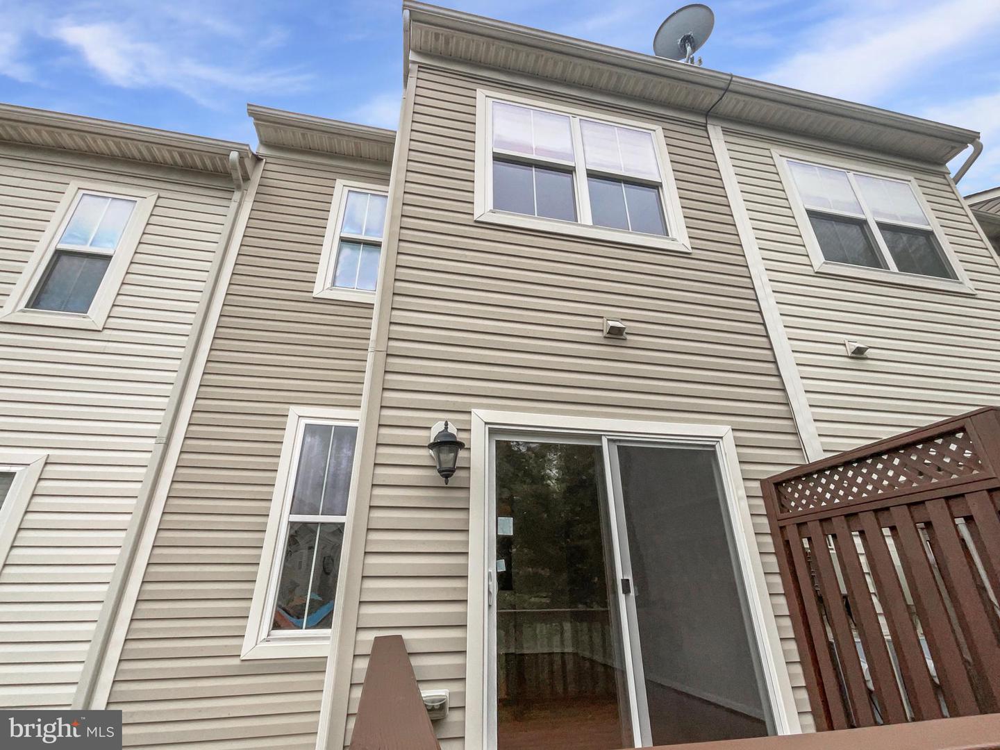 2905 CHINKAPIN OAK LN, WOODBRIDGE, Virginia 22191, 2 Bedrooms Bedrooms, ,2 BathroomsBathrooms,Residential,For sale,2905 CHINKAPIN OAK LN,VAPW2100936 MLS # VAPW2100936