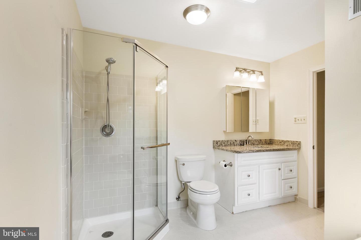 9509 LEATHERSMITH CT, BURKE, Virginia 22015, 4 Bedrooms Bedrooms, 14 Rooms Rooms,2 BathroomsBathrooms,Residential,For sale,9509 LEATHERSMITH CT,VAFX2259854 MLS # VAFX2259854