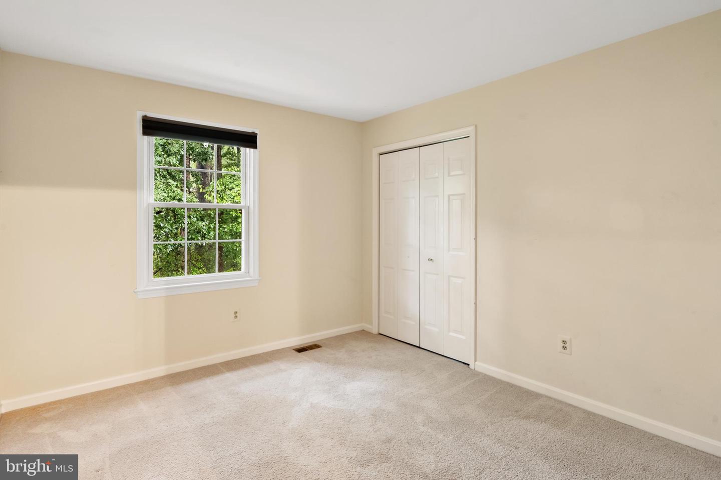 9509 LEATHERSMITH CT, BURKE, Virginia 22015, 4 Bedrooms Bedrooms, 14 Rooms Rooms,2 BathroomsBathrooms,Residential,For sale,9509 LEATHERSMITH CT,VAFX2259854 MLS # VAFX2259854