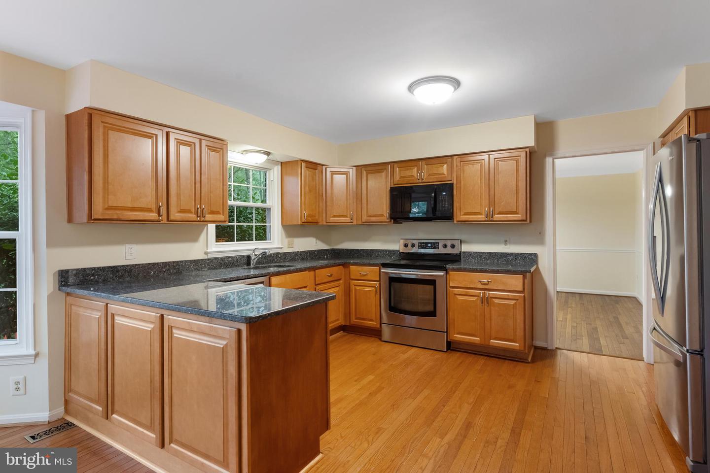 9509 LEATHERSMITH CT, BURKE, Virginia 22015, 4 Bedrooms Bedrooms, 14 Rooms Rooms,2 BathroomsBathrooms,Residential,For sale,9509 LEATHERSMITH CT,VAFX2259854 MLS # VAFX2259854