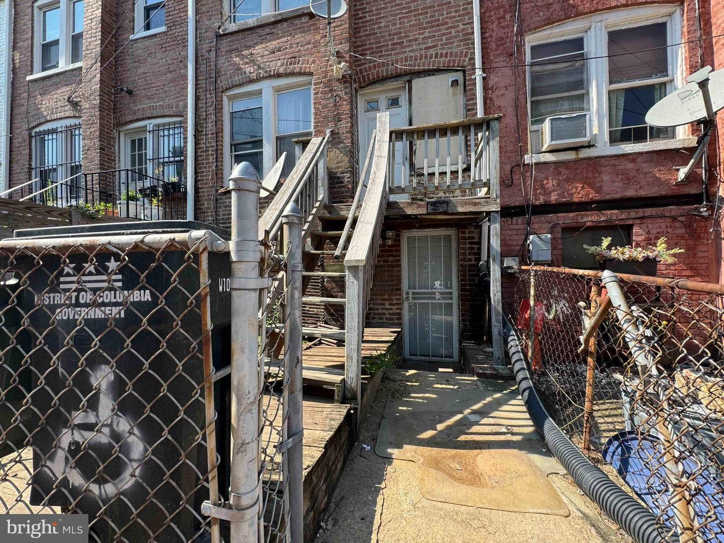 446 IRVING ST NW, WASHINGTON, District Of Columbia 20010, 3 Bedrooms Bedrooms, ,1 BathroomBathrooms,Residential,For sale,446 IRVING ST NW,DCDC2214062 MLS # DCDC2214062